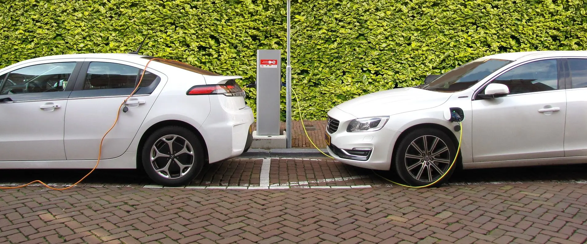 How Much Would It Cost to Charge an Electric Car in Canada?